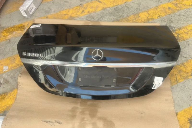 Багажник от Mercedes-Benz S class